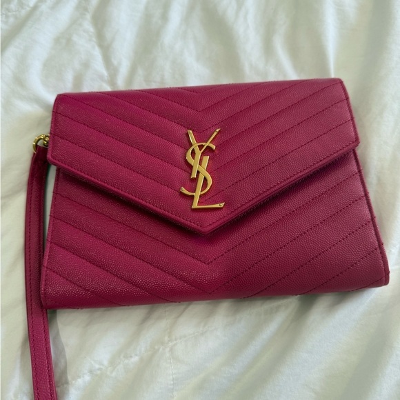 SAINT LAURENT 
Grain De Poudre Matelasse Chevron Monogram Envelope Clutch - Picture 7 of 16